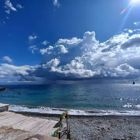 Villa Maison En Bord De En Corse Lavasina