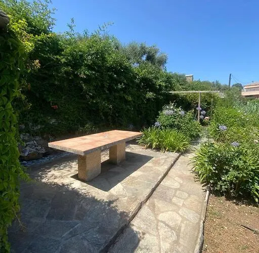 Maison En Bord De En Corse Lavasina *